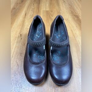 Merrell Women's Chocolate Brown‎ Mary Jane Loafers Size 8